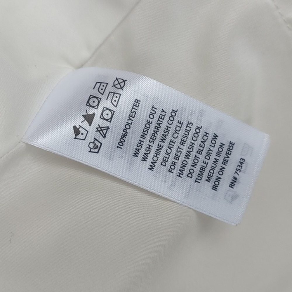 WHITE DRESS - Picture 12 of 13